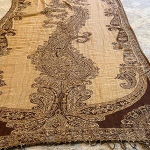 Elegant Paisley Brown and Tan Scarf